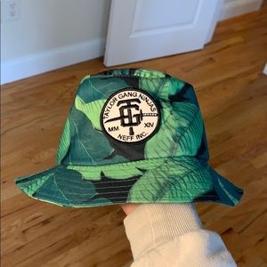 Taylor Gang X NEFF bucket hat!